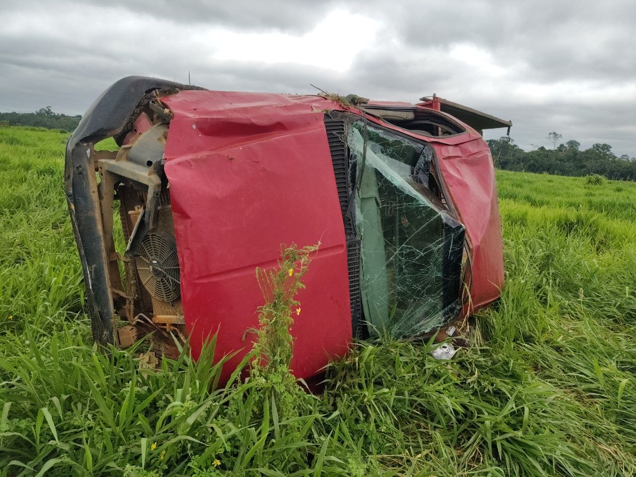 Capotamento deixa um morto e um ferido no ramal Jequitibá, em Vista Alegre do Abunã